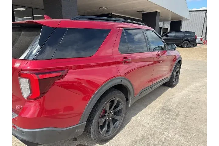 $28983 : Ford Explorer 2020 AWD ST 4d image 4