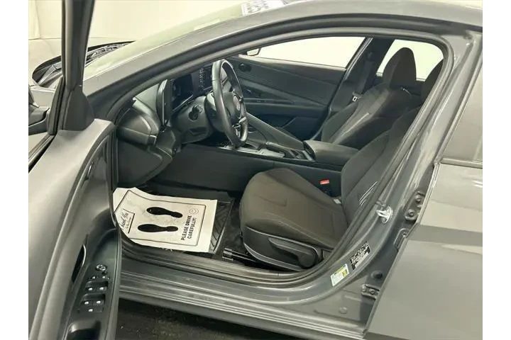 $21195 : Hyundai ELANTRA 2025 SEL Spo image 9