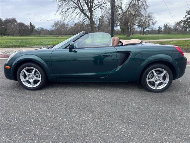 $12995 : 2002 MR2 Spyder image 10