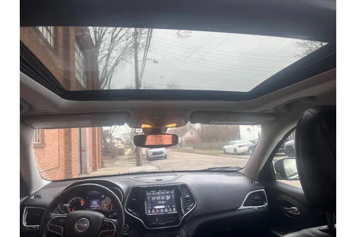 $19999 : 2019 Cherokee Limited image 9