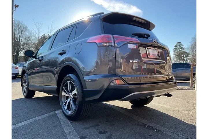 $15985 : Toyota RAV4 2018 XLE 4dr SUV image 7