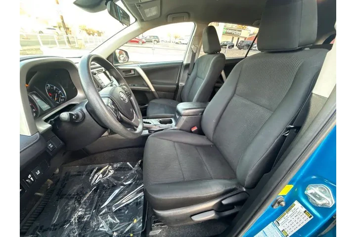 $16995 : 2017 RAV4 LE image 10