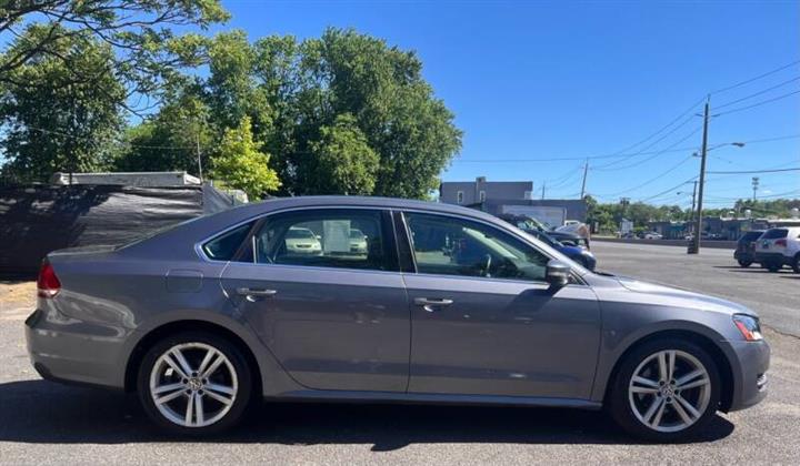 $9995 : 2014 Passat 2.0L TDI SE image 9