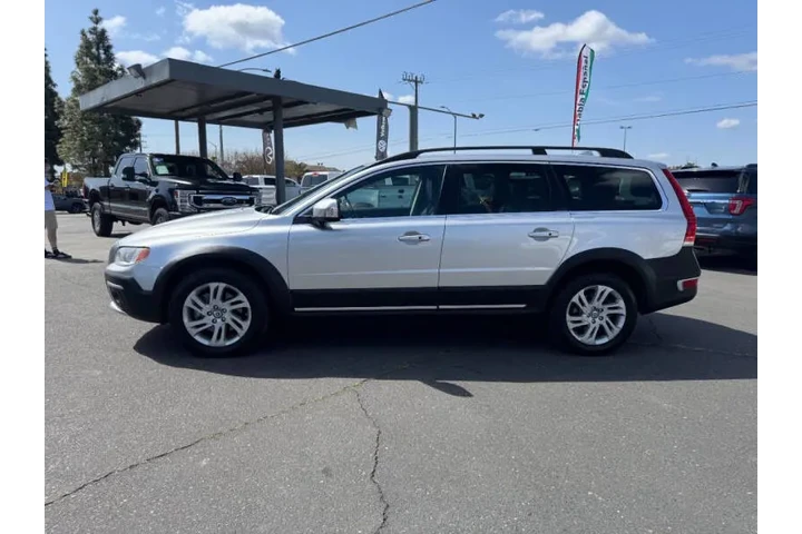 $8998 : 2015 XC70 3.2 Premier Plus image 10