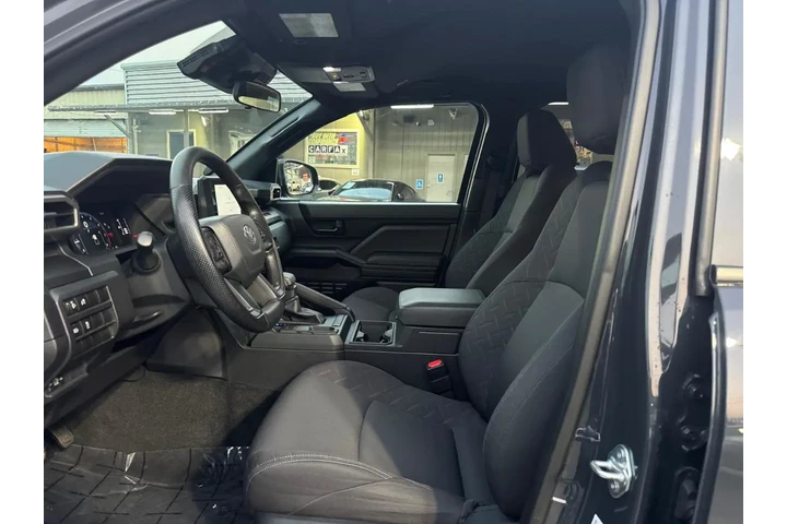 2025 Tacoma SR Double Cab 2WD image 7