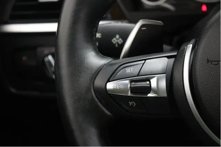 $18923 : BMW 4 Series 2015 435i 2dr C image 8