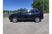 $9900 : 2016 Cherokee Latitude thumbnail