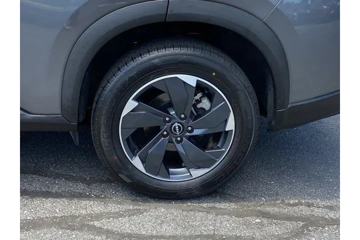 $19487 : Nissan Rogue 2025 AWD SV 4dr image 8