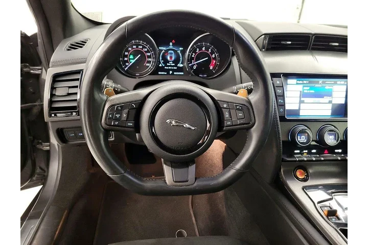 $32998 : Jaguar F-TYPE 2016 AWD S 2dr image 10
