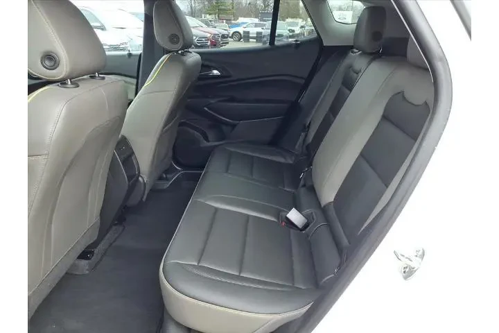 $27988 : Chevrolet Trax 2025 ACTIV 4d image 10