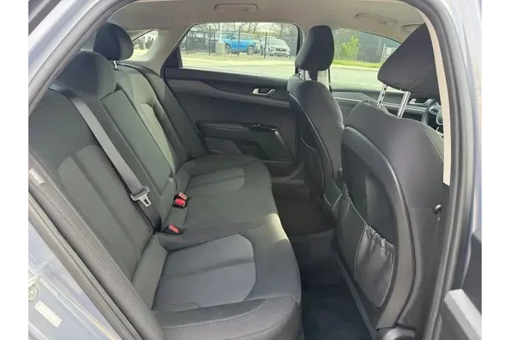 $16981 : Kia K5 2021 LXS 4dr Sedan image 9