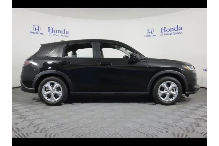 $23675 : Honda HR-V 2025 LX 4dr Cross image 8