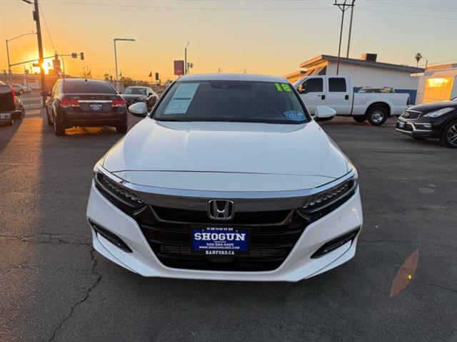 $20595 : 2018 Accord Touring image 3