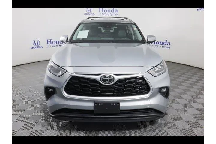 $27875 : Toyota Highlander 2020 AWD X image 2