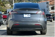 $30900 : Tesla Model Y 2022 AWD Long thumbnail