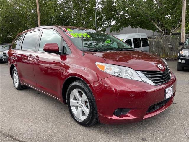 $10995 : 2014 Sienna LE 8-Passenger image 3