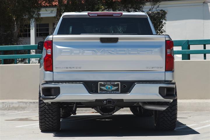 $33999 : 2021 Silverado 1500 Custom image 8