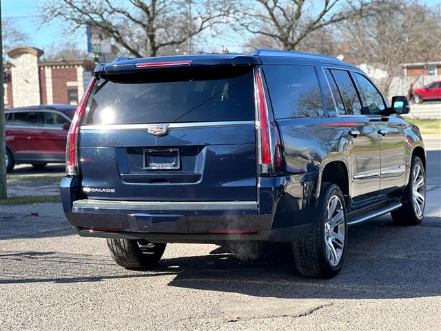 $25999 : 2017 Escalade image 6