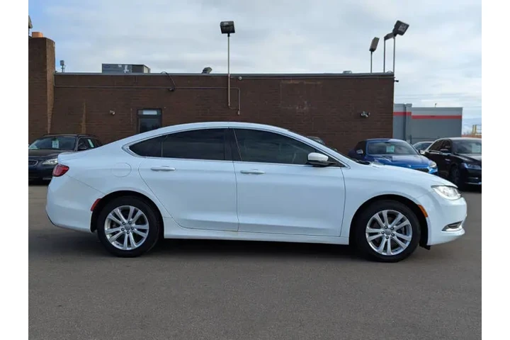 $12985 : 2015 200 Limited image 5