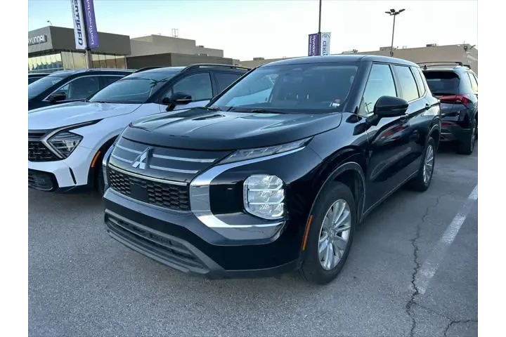 $26371 : Mitsubishi Outlander 2025 AW image 1