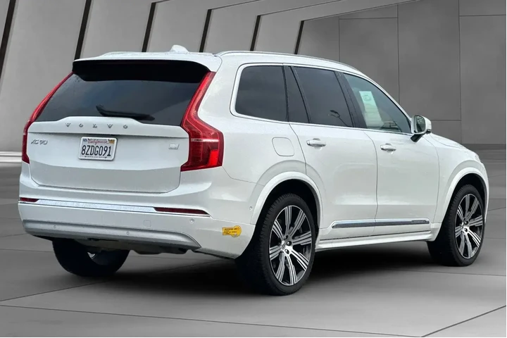 $39900 : Volvo XC90 Recharge 2022 eAW image 4