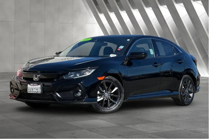 $18900 : Honda Civic 2021 EX 4dr Hatc image 2
