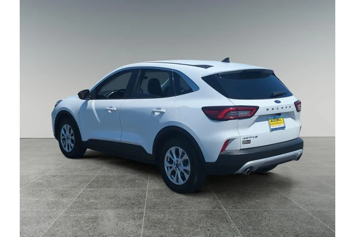 Ford Escape 2023 Active 4dr image 3