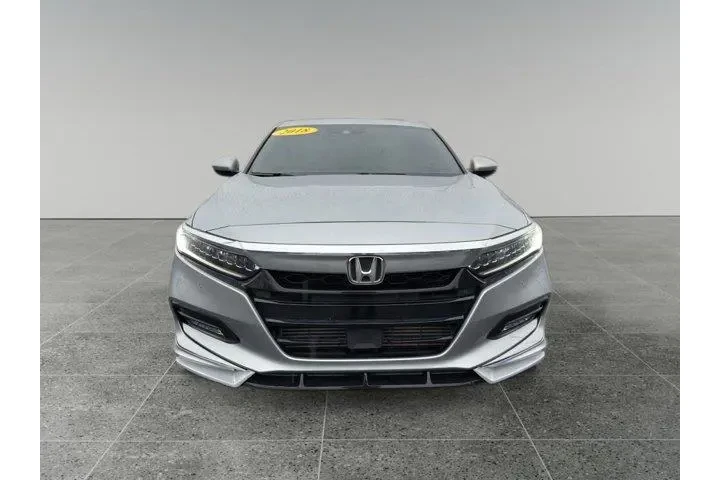 $21991 : Honda Accord 2018 Touring 4d image 2