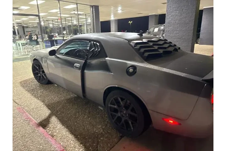 $19912 : Dodge Challenger 2017 T/A 2d image 3