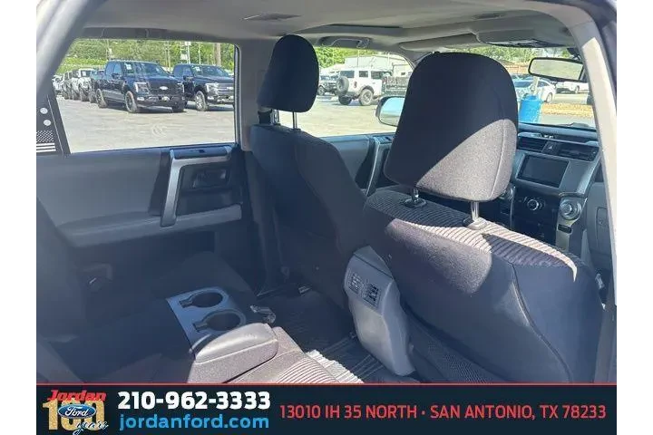 $20850 : Toyota 4Runner 2013 AWD Limi image 6