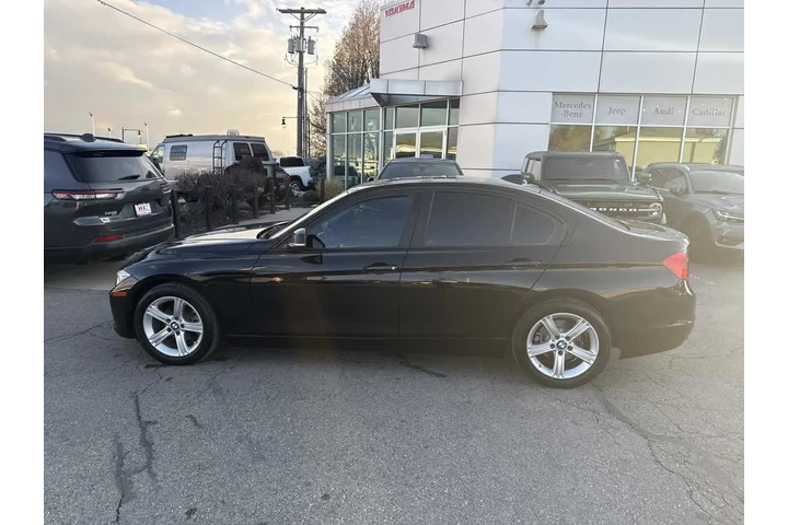 $9910 : 2015 3 Series 328i image 9