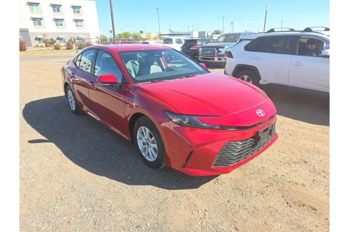 $33900 : Toyota Camry 2026 LE 4dr Sed image 1