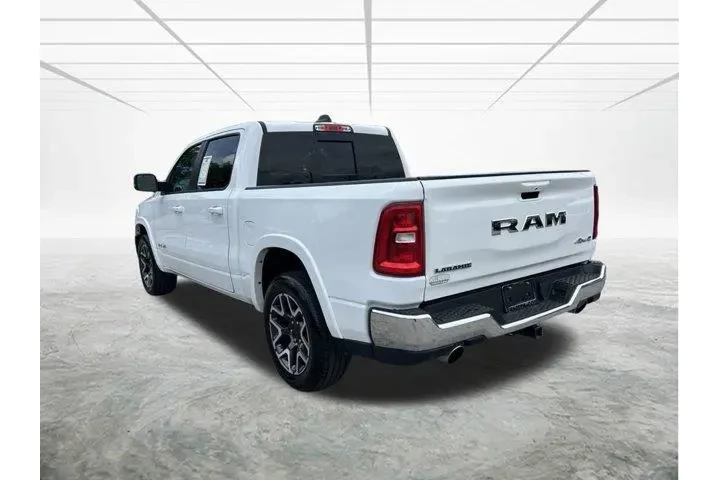 $37061 : Ram 1500 2025 4x4 Laramie 4d image 6