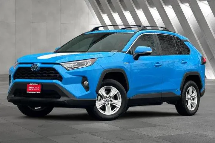 $30900 : Toyota RAV4 Hybrid 2021 AWD image 2