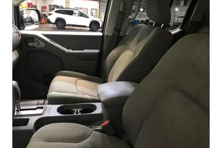 $16679 : Nissan Frontier 2015 4x4 S 4 image 8
