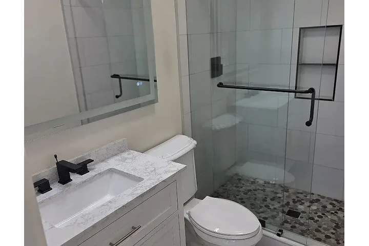 $1000 : 1 bedroom 1 bathroom casa image 1