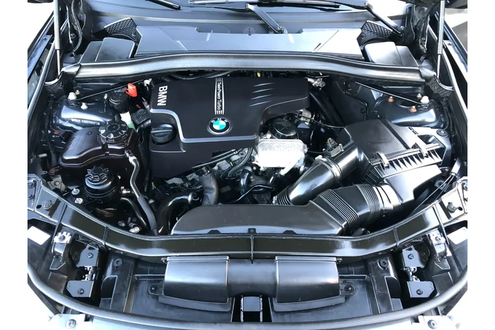 $9990 : 2013 BMW X1 xDrive28i image 1