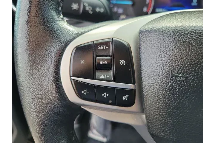 $29900 : Ford Explorer 2022 XLT 4dr S image 5