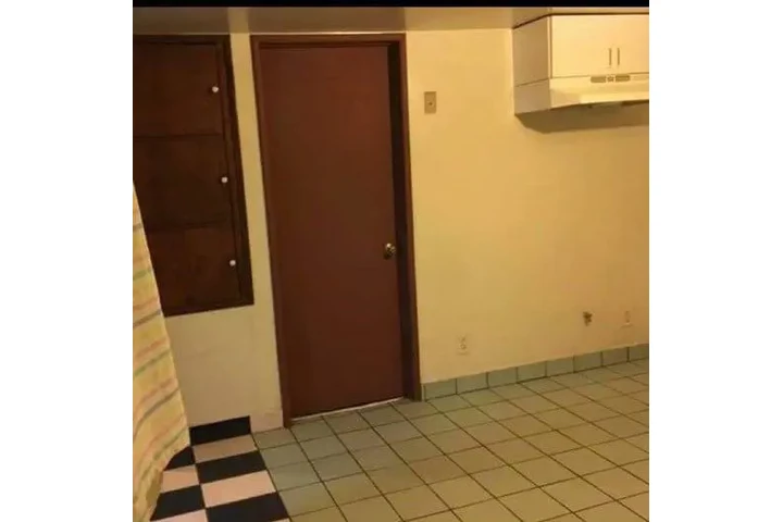 $650 : Bonita casa de 2 rec y 2 baños image 5
