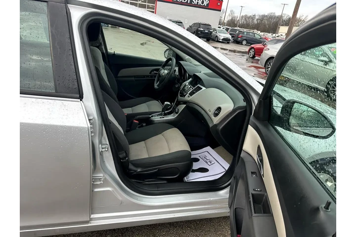 $5980 : 2015 Cruze 4dr Sdn Auto LS image 9