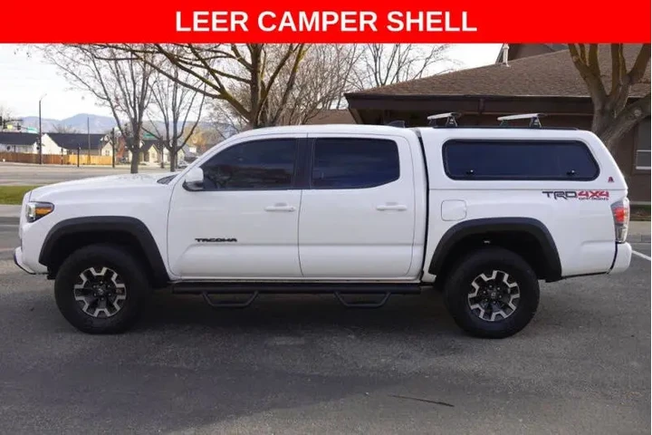 2023 Tacoma TRD Off-Road image 3