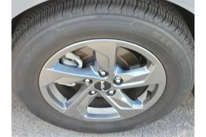 $18470 : Kia K5 2022 LXS 4dr Sedan image 6