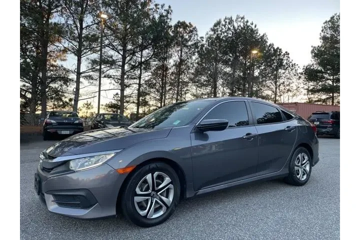 $17039 : Honda Civic 2018 LX 4dr Seda image 5