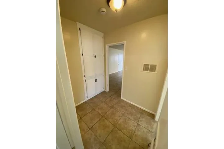 $2149 : 2 BEDROOM INGLEWOOD $2149 image 7