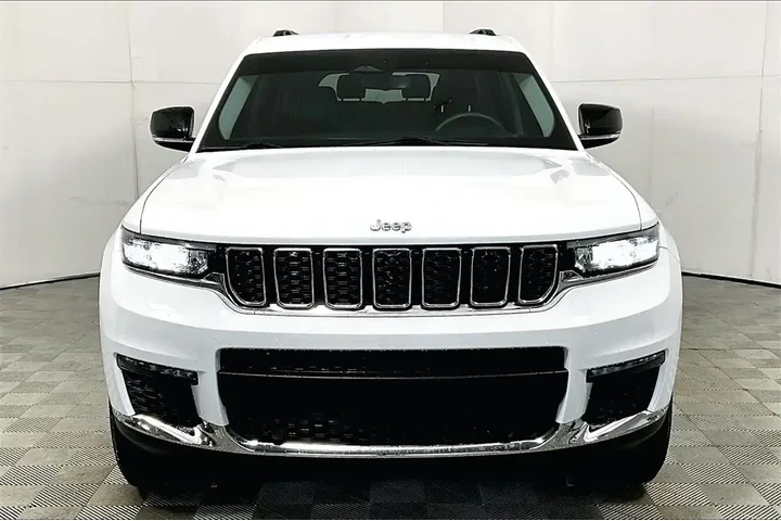 $32641 : Jeep Grand Cherokee L 2023 4 image 3