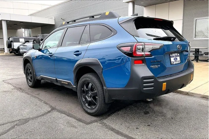 $30241 : Subaru Outback 2022 AWD Wild image 3