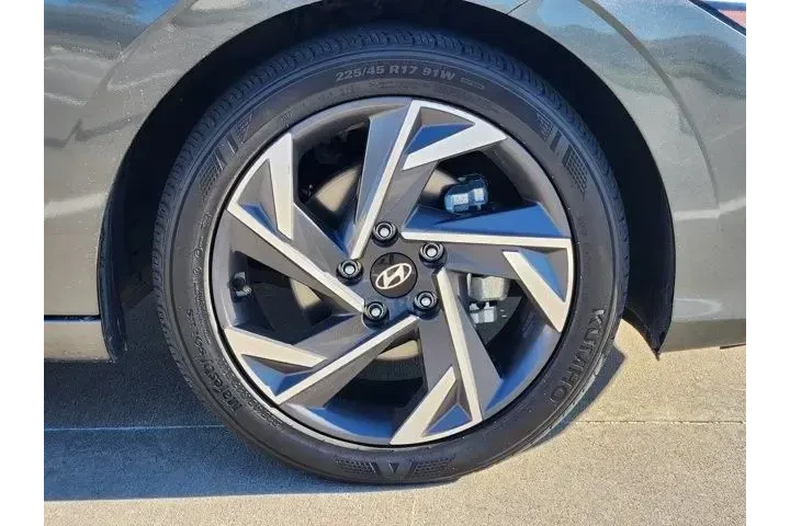 $22969 : Hyundai ELANTRA 2025 Limited image 10