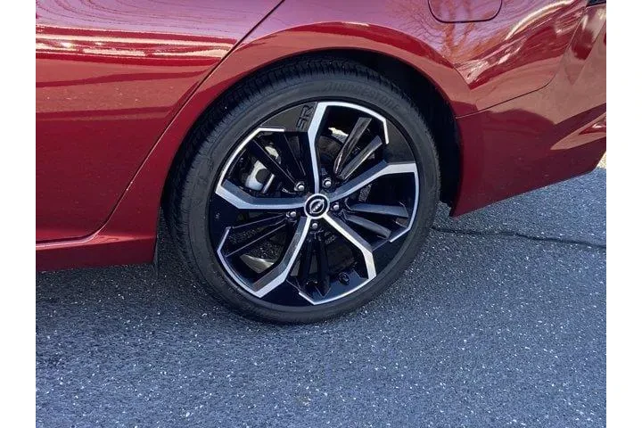 $23050 : Nissan Altima 2025 2.5 SR 4d image 9