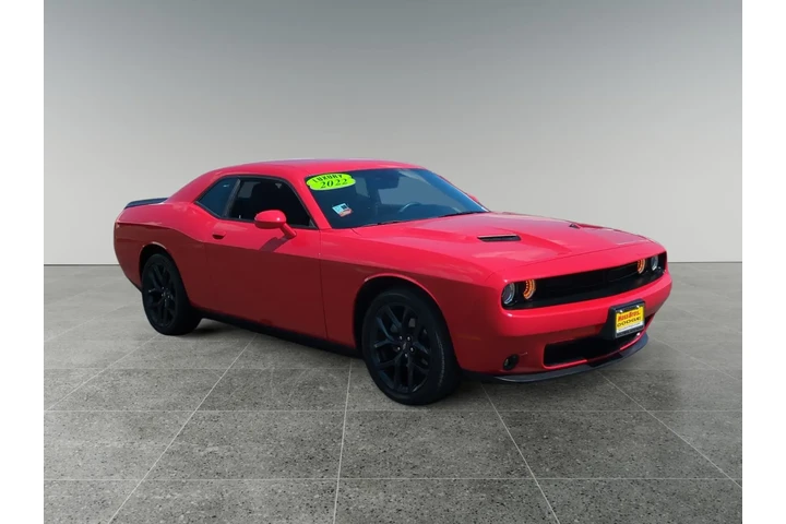 $28855 : Dodge Challenger 2022 SXT 2d image 7