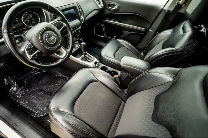 $13285 : Jeep Compass 2018 Latitude 4 image 5